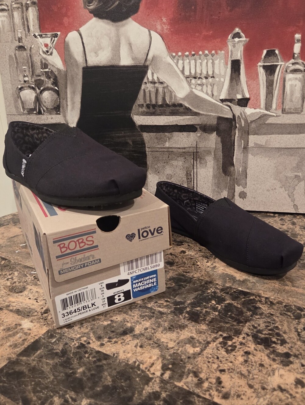 NWT!  Skechers Bobs Plush Peace & Love Black Womens Memory Foam Flats SZ 8